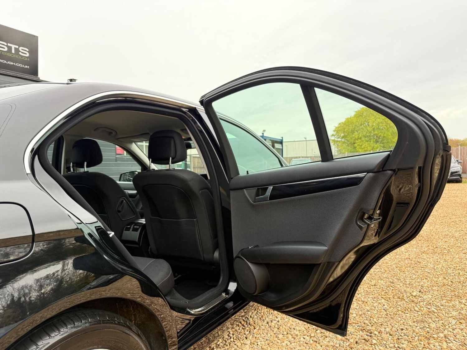 Used Mercedes-Benz C Class 2011 for sale - 76488709: Photo 25