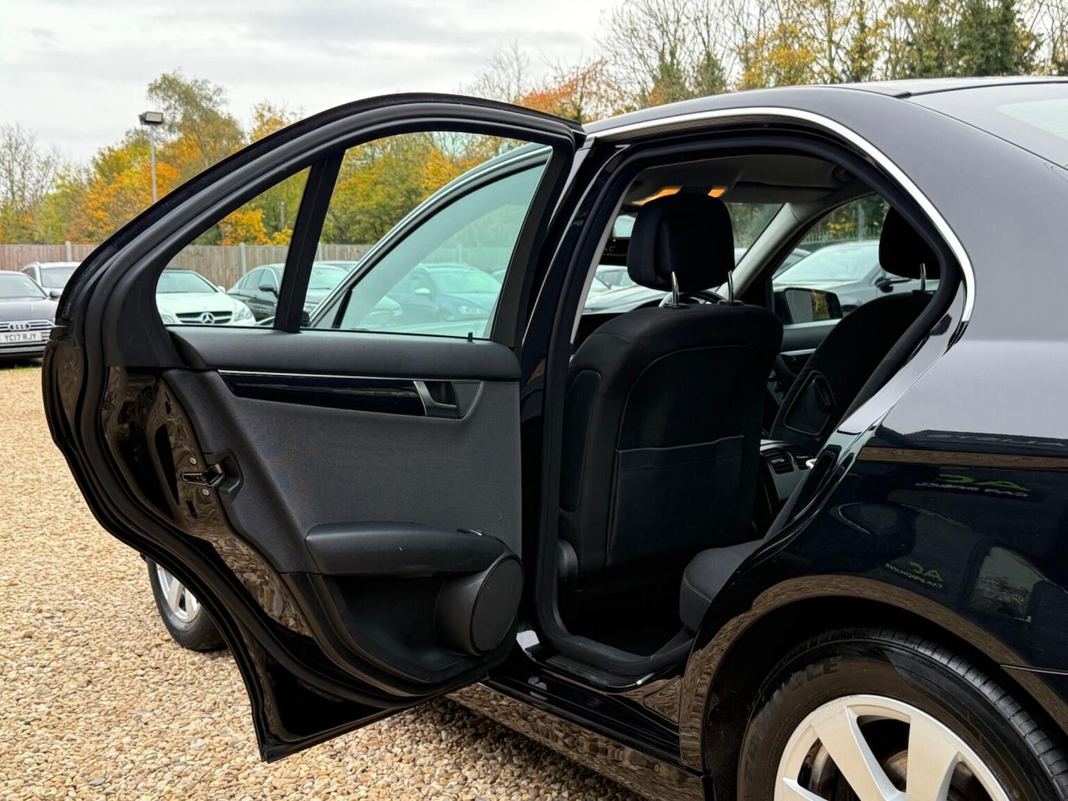 Used Mercedes-Benz C Class 2011 for sale - 76488709: Photo 29