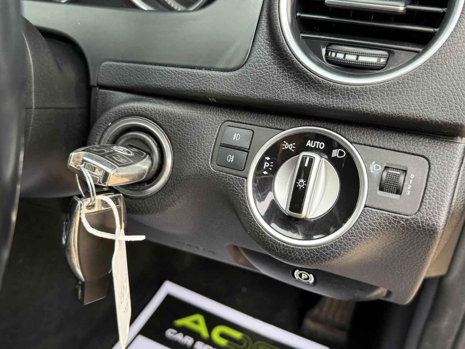 Used Mercedes-Benz C Class 2011 for sale - 76488709: Photo 42