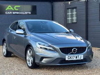 Used Volvo V40 2017 for sale - 74671134: Photo
