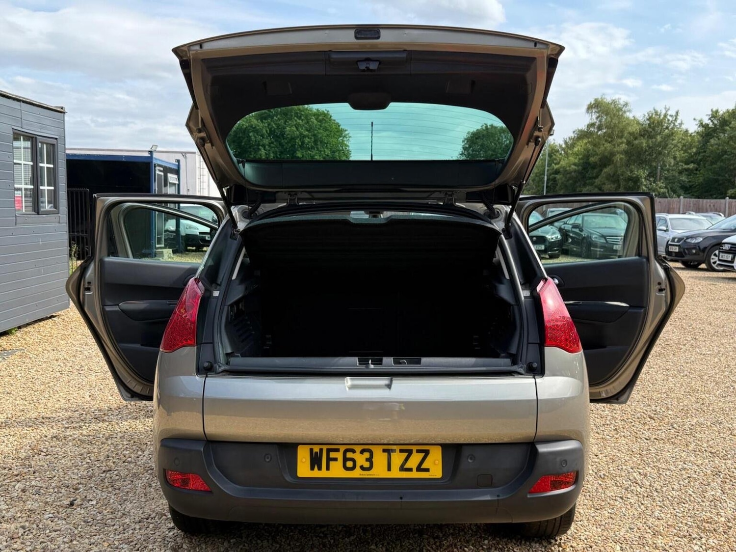 Vehicle 27