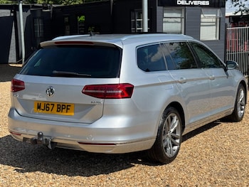 Used Volkswagen Passat 2017 for sale - 79462903: Photo
