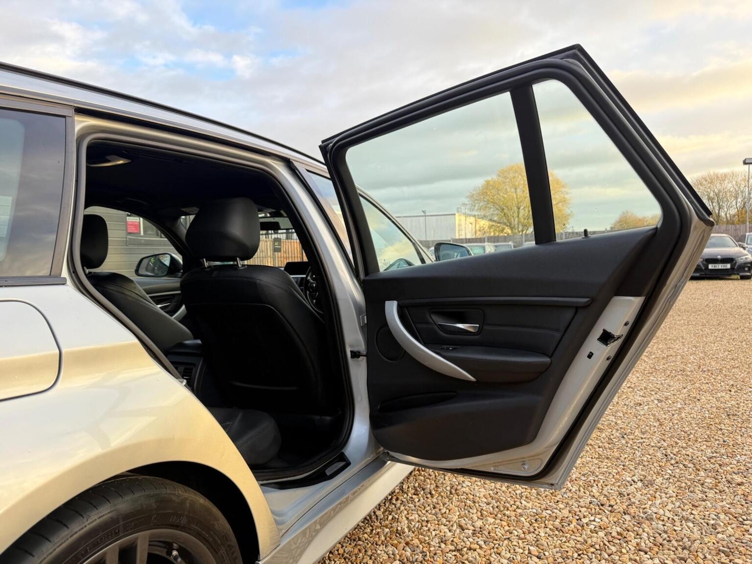 Used BMW 3 Series 2014 for sale - 76618649: Photo 24