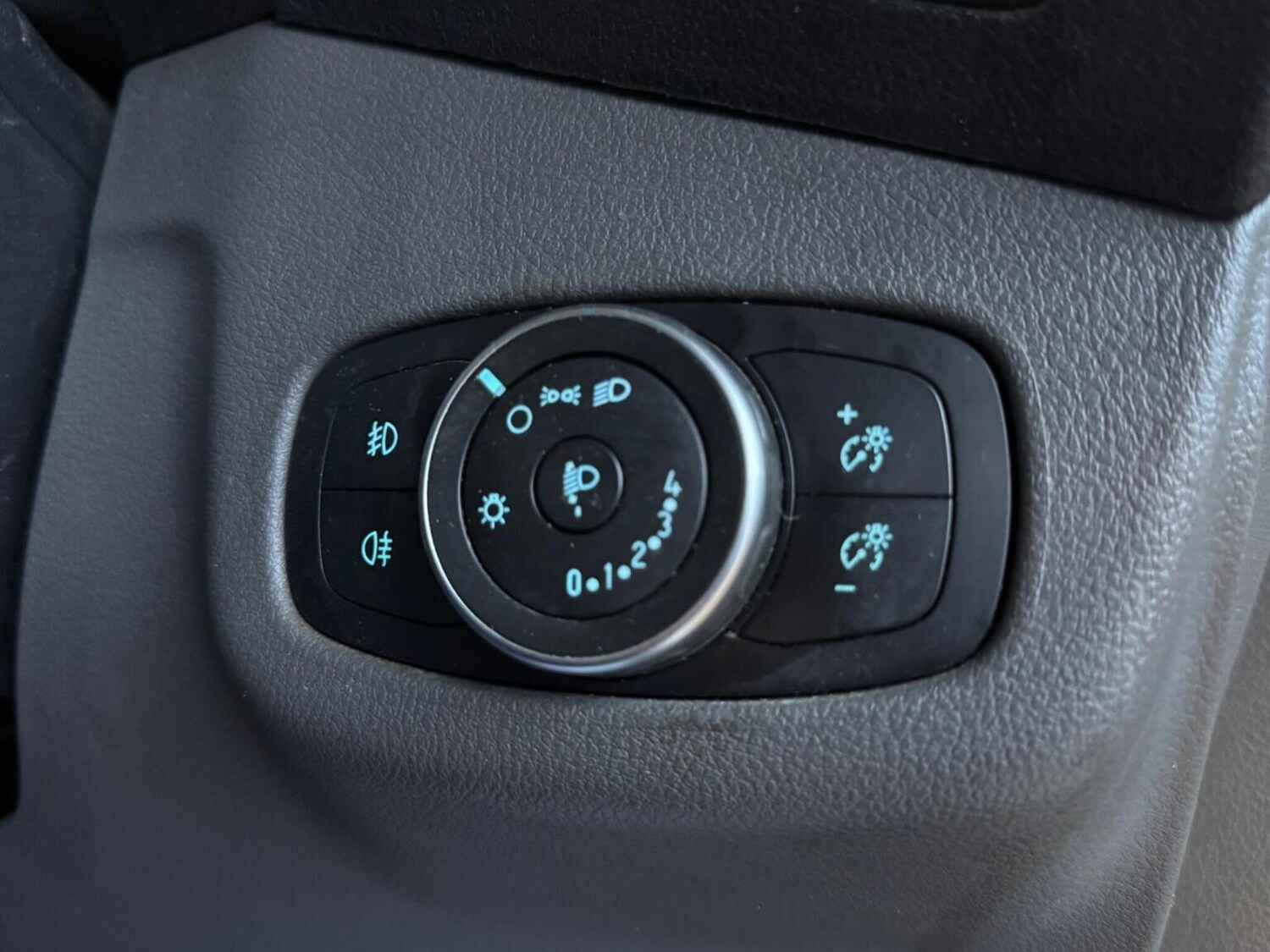 Used Ford Transit Connect 2020 for sale - 77465665: Photo 32