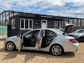 Used Mercedes-Benz C Class 2010 for sale - 78567025: Photo