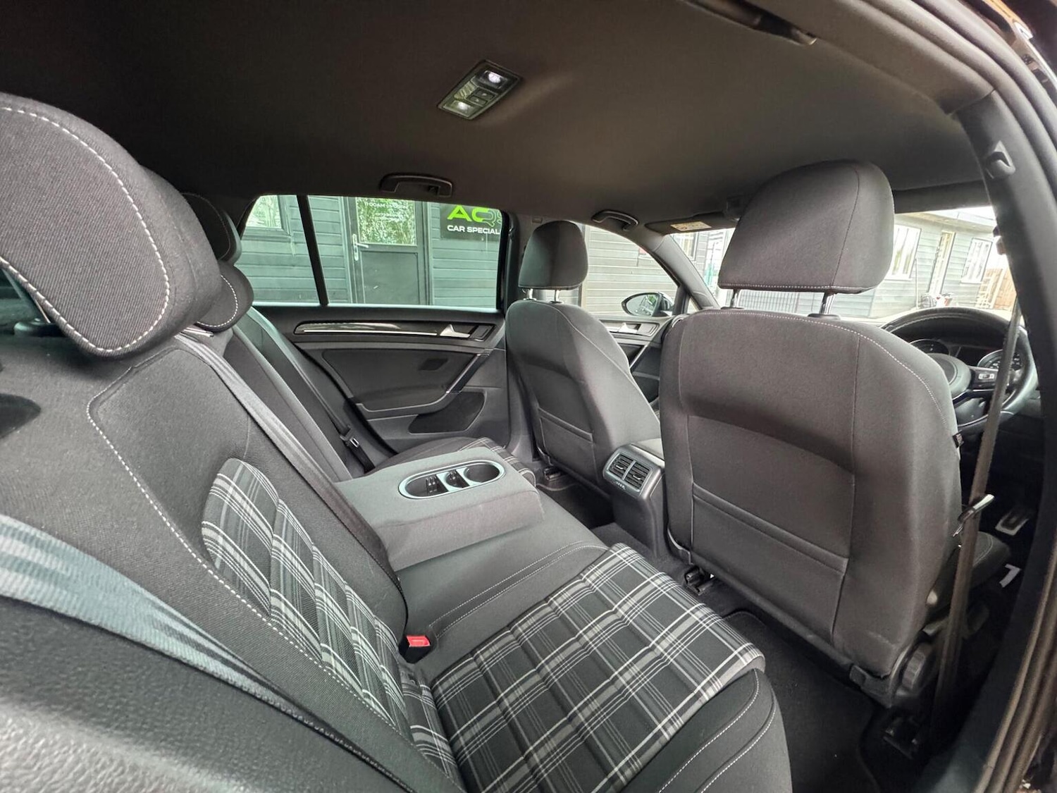 Used Volkswagen Golf 2016 for sale - 77774764: Photo 24