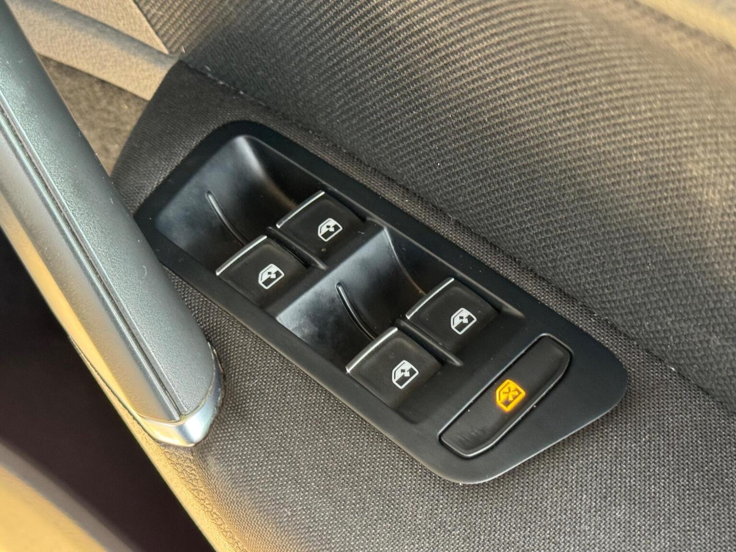 Used Volkswagen Golf 2016 for sale - 77774764: Photo 32