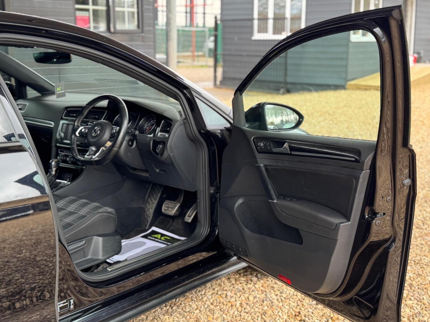 Used Volkswagen Golf 2016 for sale - 77774764: Photo 34