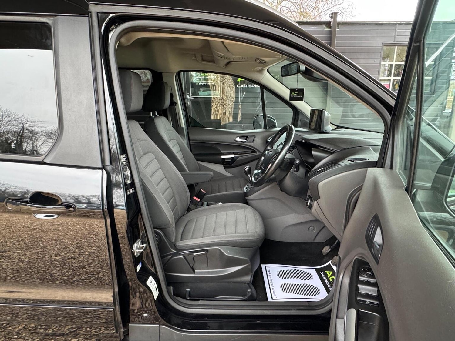 Used Ford Grand Tourneo Connect 2019 for sale - 77103519: Photo 20