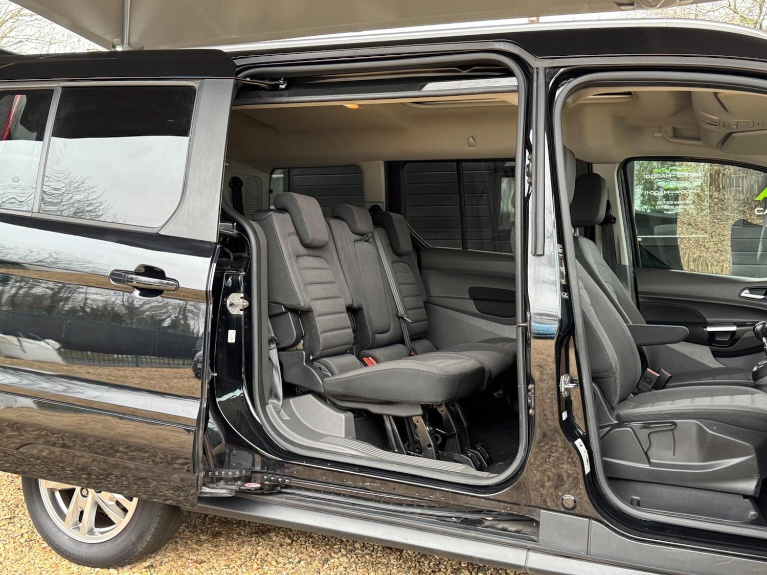 Used Ford Grand Tourneo Connect 2019 for sale - 77103519: Photo 23