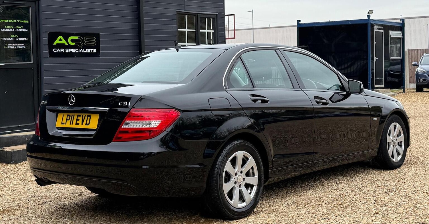 Used Mercedes-Benz C Class 2011 for sale - 77465004: Photo 3