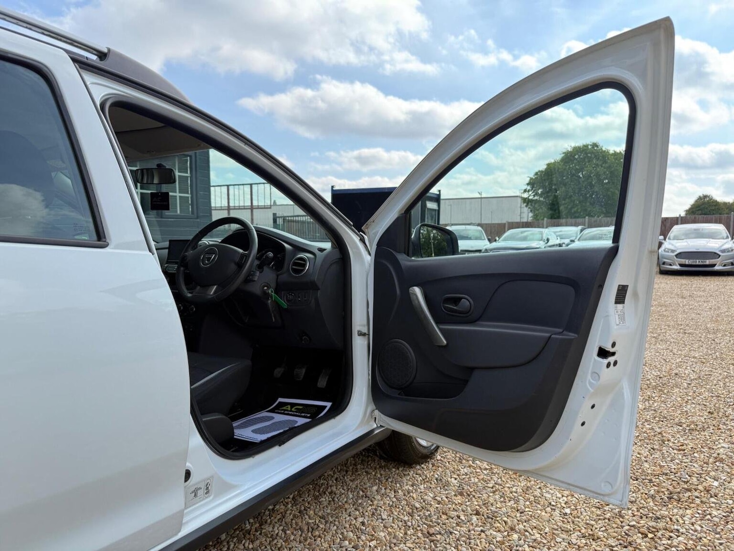 Used Dacia Sandero Stepway 2014 for sale - 76019548: Photo 20