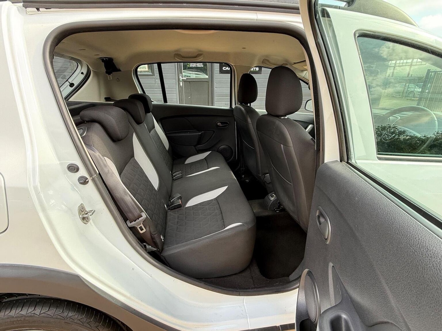 Used Dacia Sandero Stepway 2014 for sale - 76019548: Photo 25