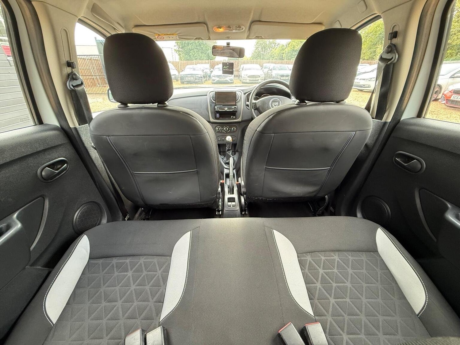 Used Dacia Sandero Stepway 2014 for sale - 76019548: Photo 30