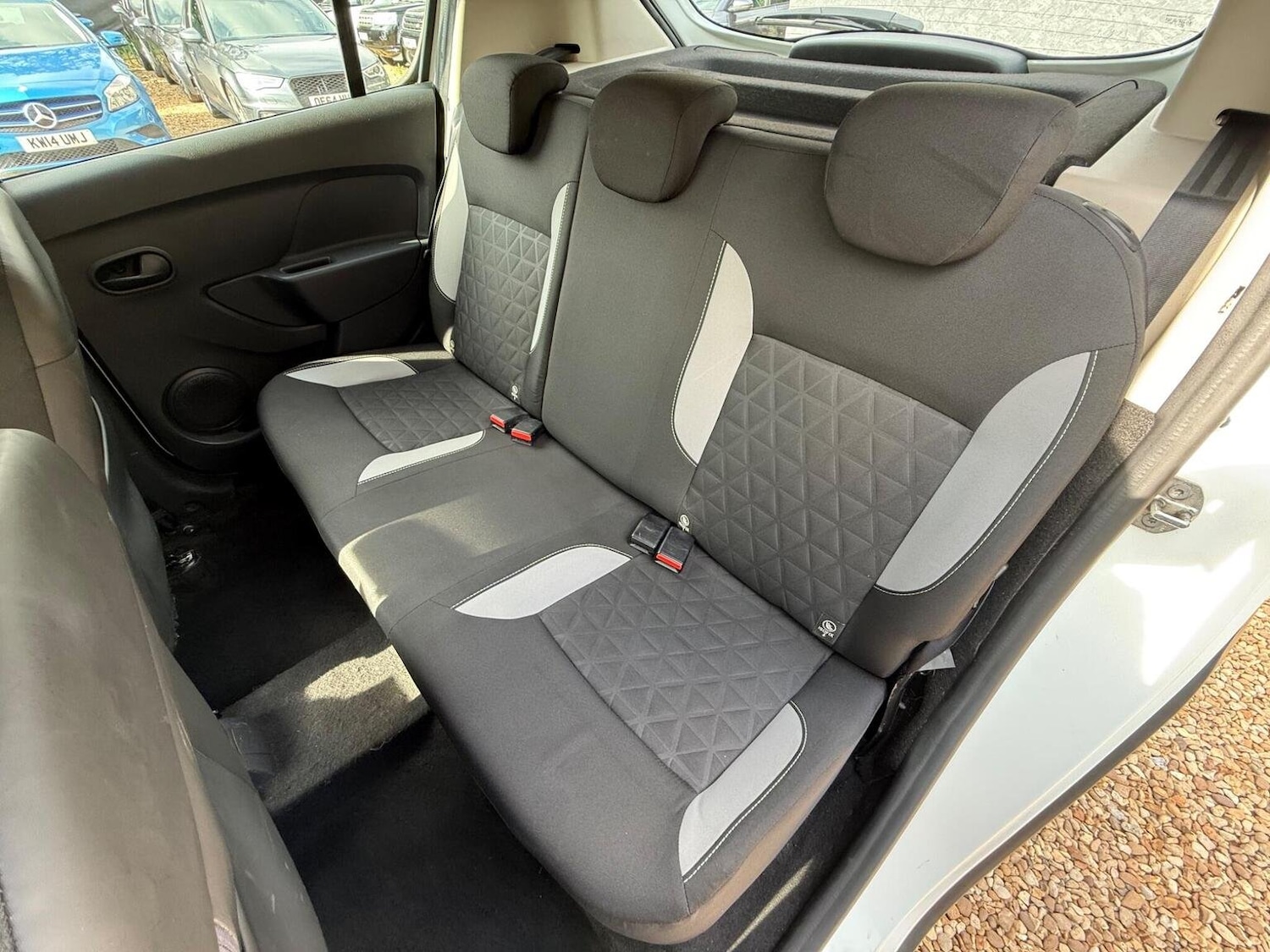 Used Dacia Sandero Stepway 2014 for sale - 76019548: Photo 33