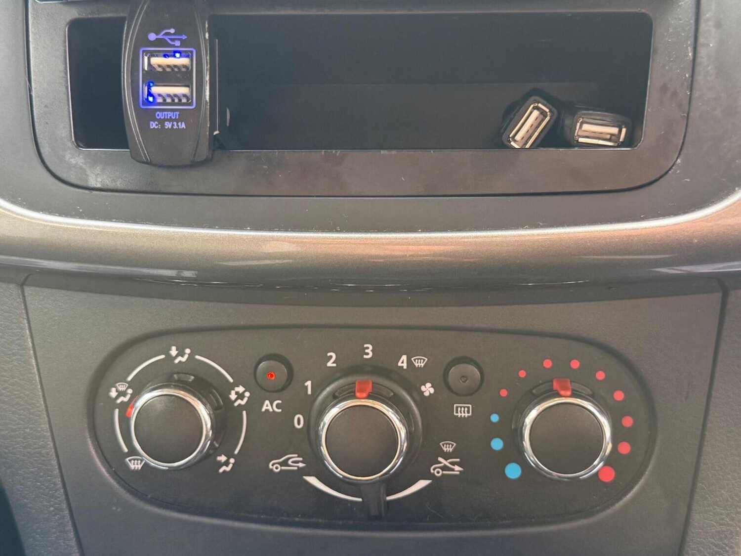 Used Dacia Sandero Stepway 2014 for sale - 76019548: Photo 45