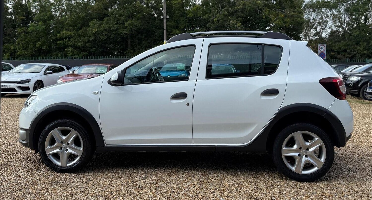 Used Dacia Sandero Stepway 2014 for sale - 76019548: Photo 8