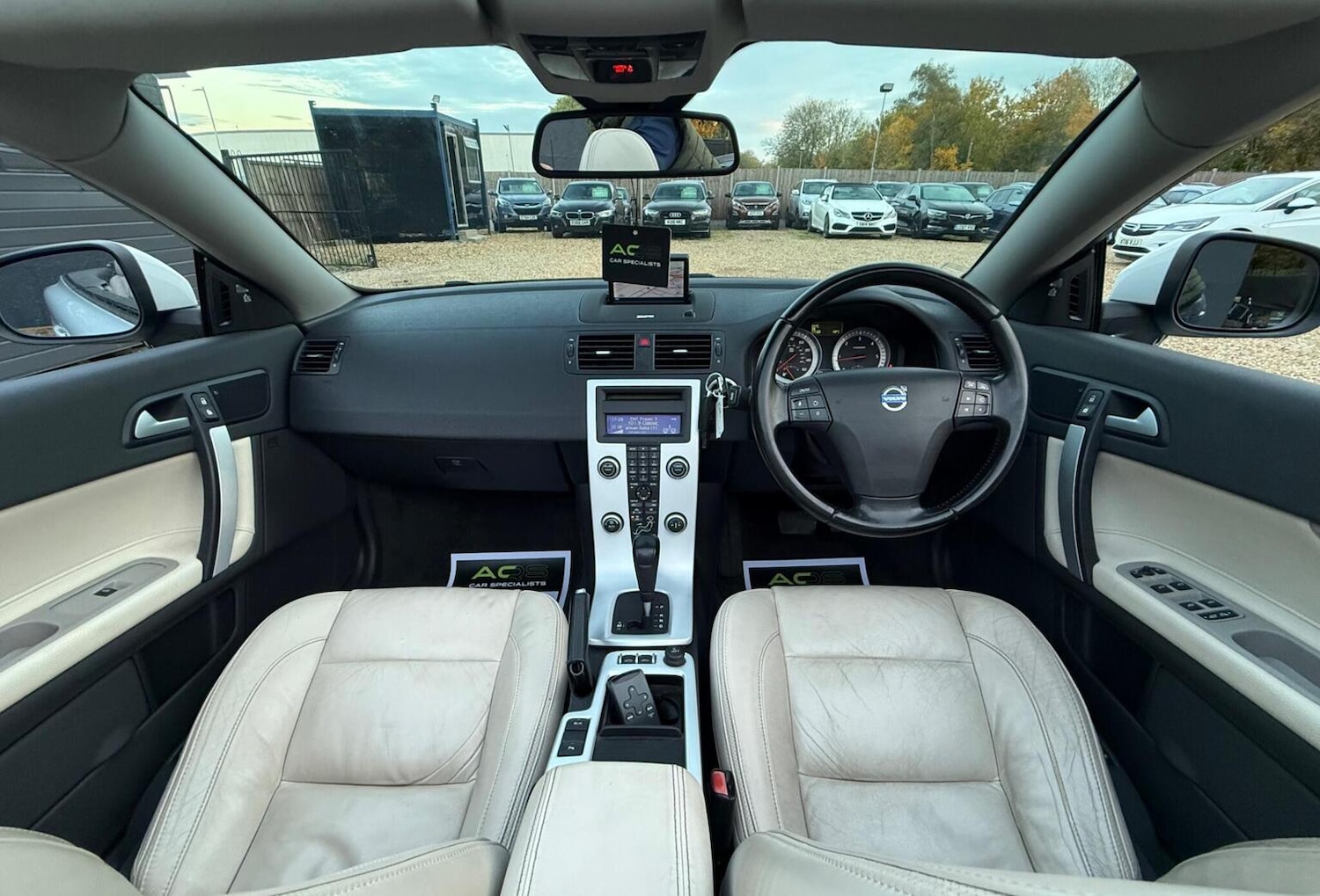 Used Volvo C70 2013 for sale - 76391445: Photo 2