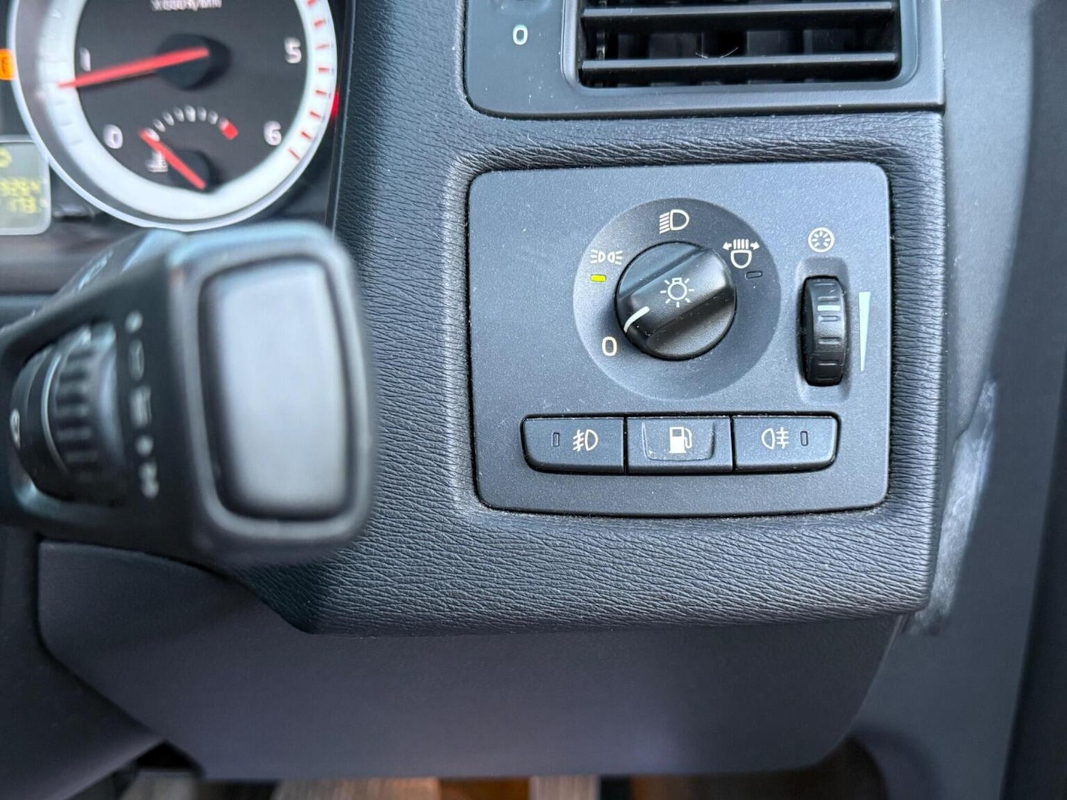 Used Volvo C70 2013 for sale - 76391445: Photo 38