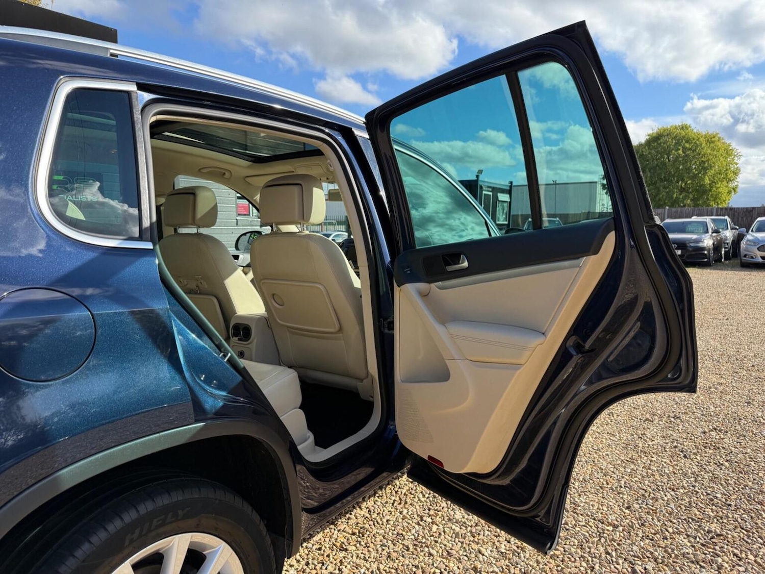Used Volkswagen Tiguan 2013 for sale - 76293277: Photo 24
