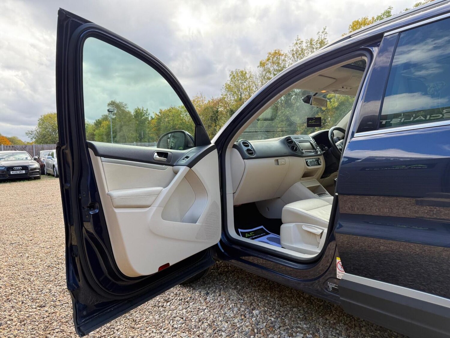 Used Volkswagen Tiguan 2013 for sale - 76293277: Photo 35