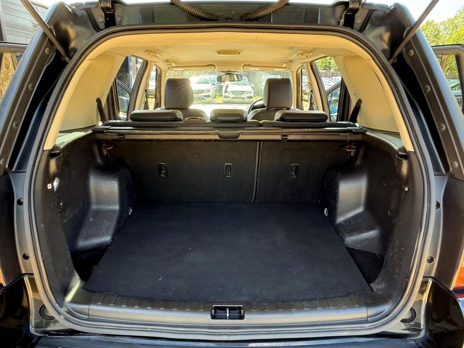 Used Land Rover Freelander 2 2010 for sale - 76793084: Photo 28