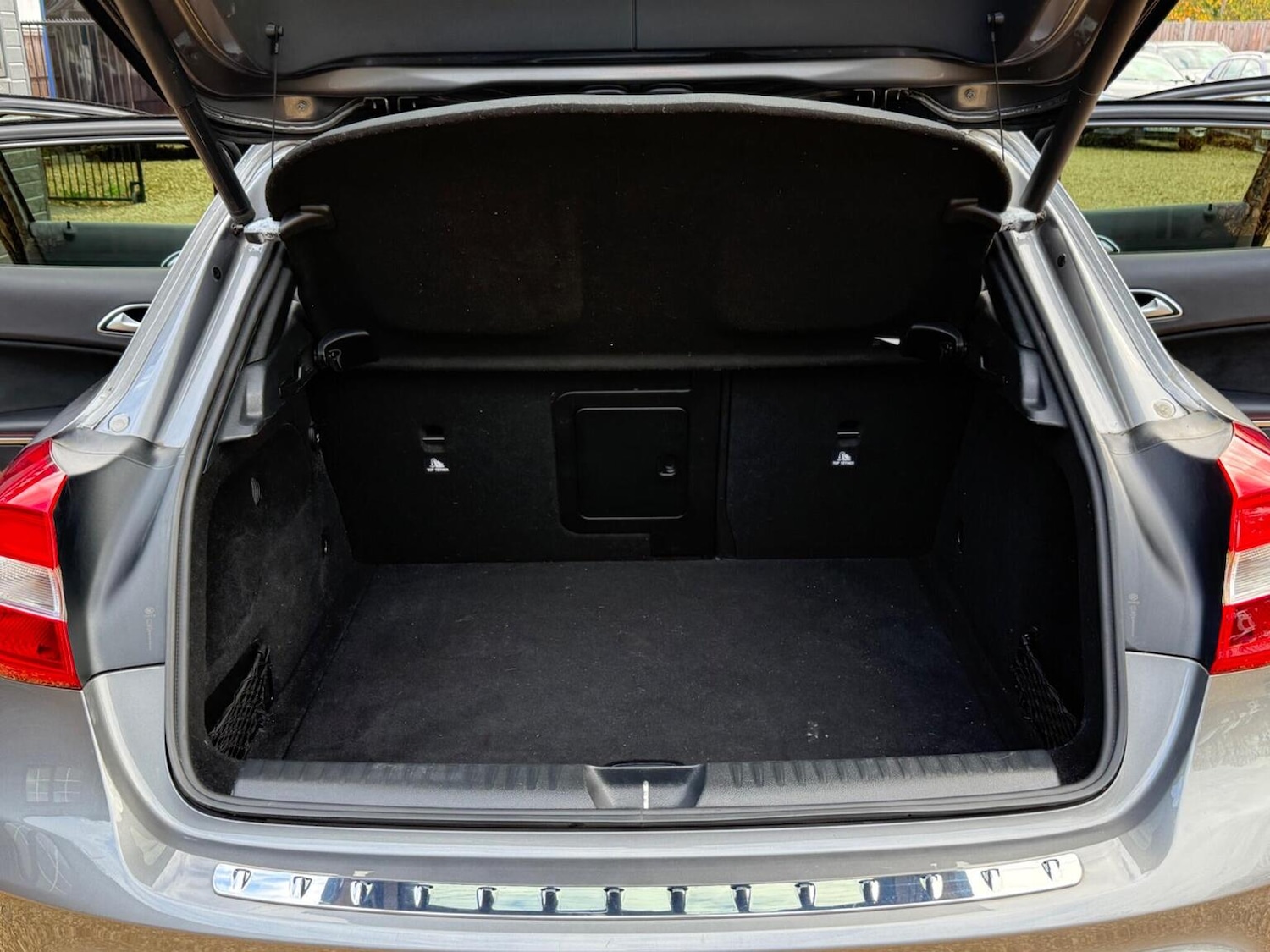 Used Mercedes-Benz GLA 2015 for sale - 76488632: Photo 27