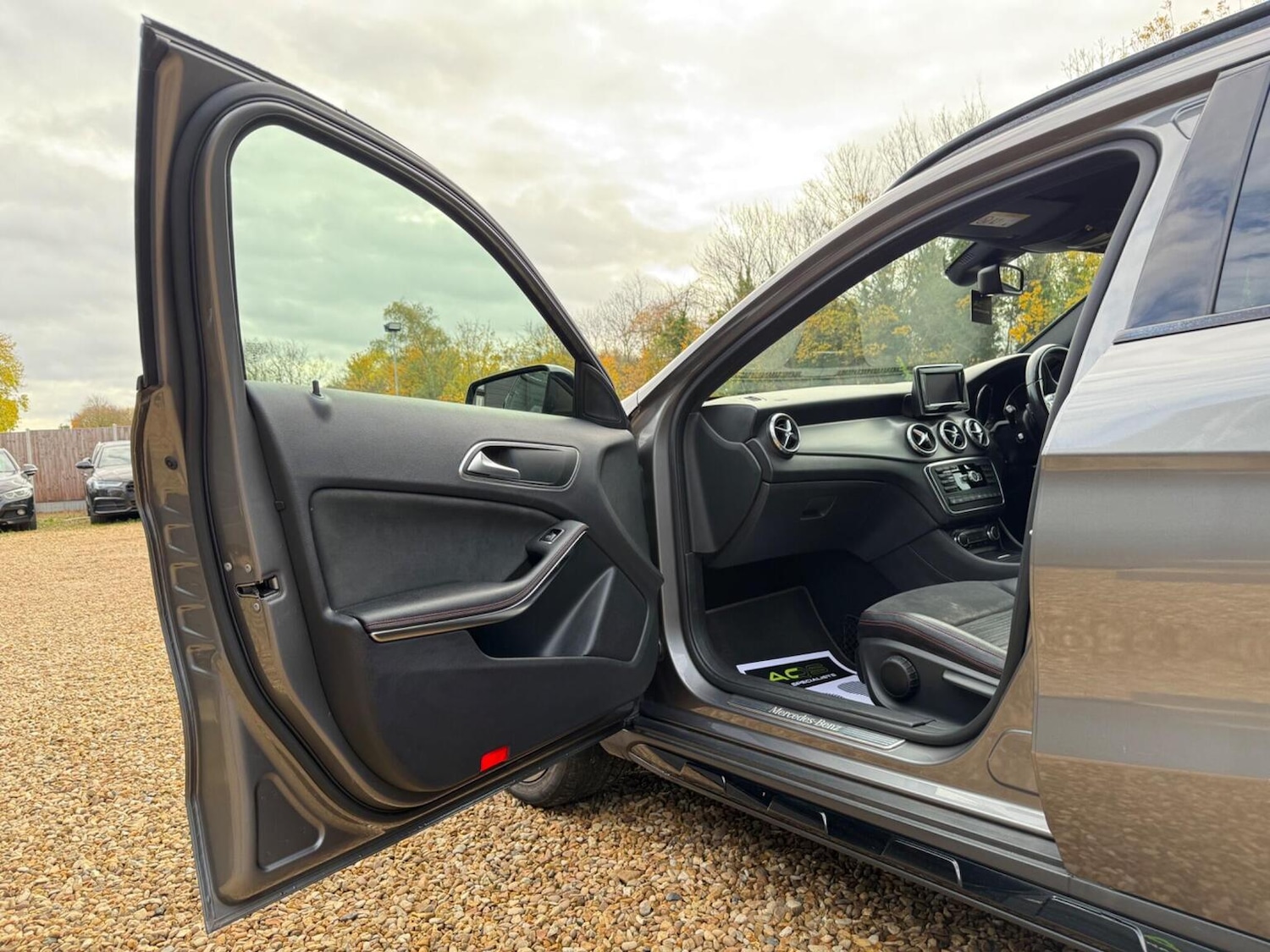 Used Mercedes-Benz GLA 2015 for sale - 76488632: Photo 33