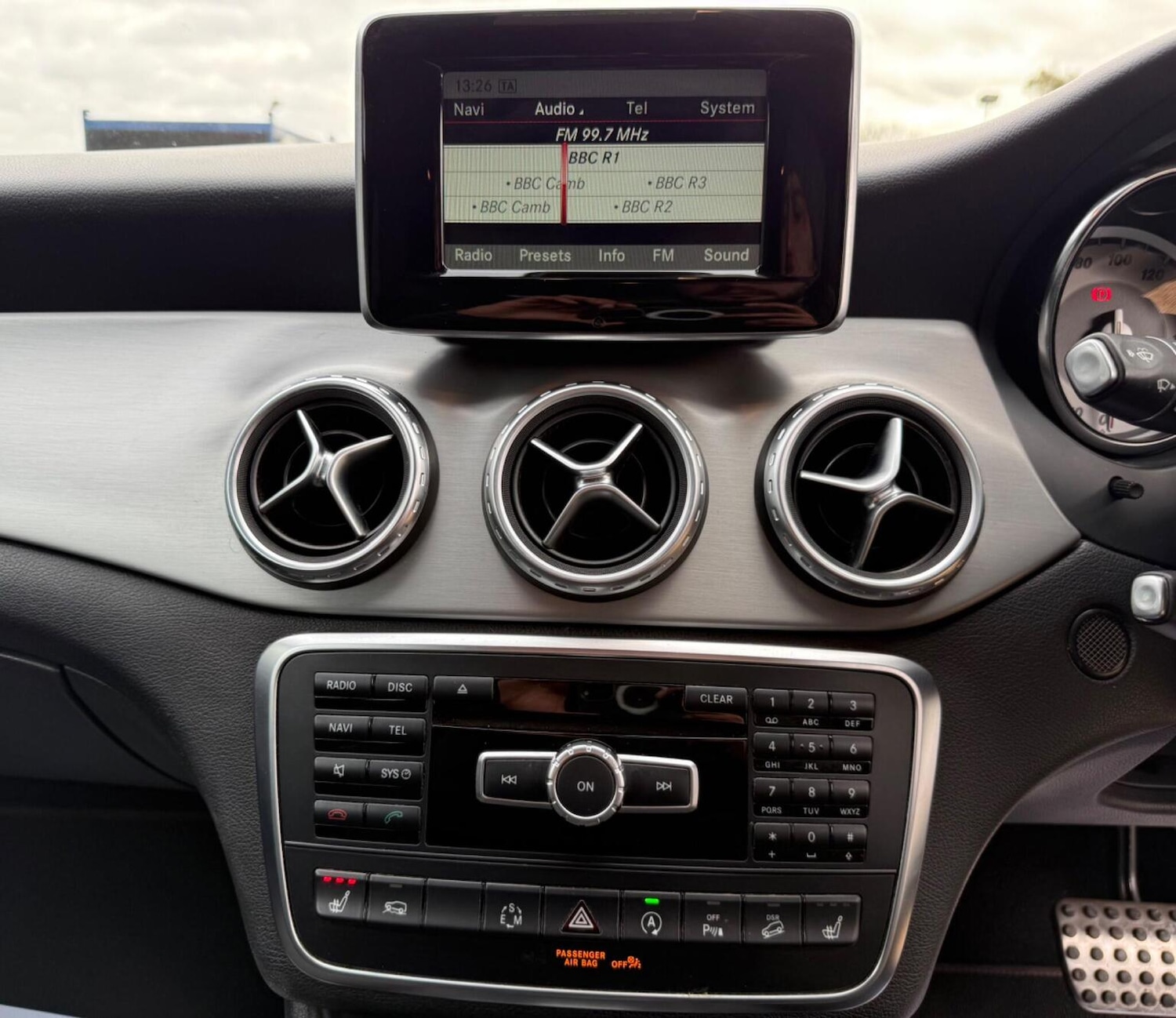 Used Mercedes-Benz GLA 2015 for sale - 76488632: Photo 40