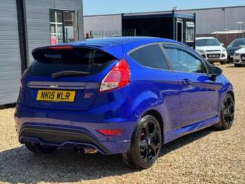 Used Ford Fiesta 2015 for sale - 74685743: Photo