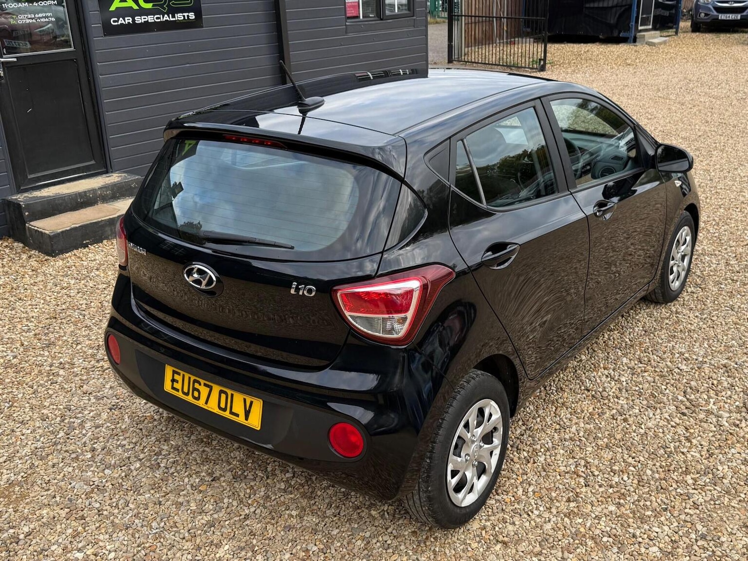 Used Hyundai i10 2017 for sale - 76286967: Photo 14