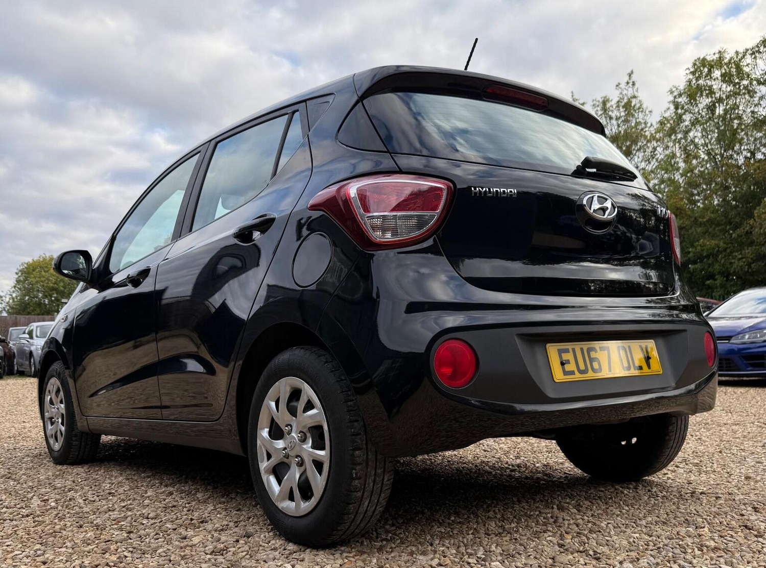 Used Hyundai i10 2017 for sale - 76286967: Photo 17