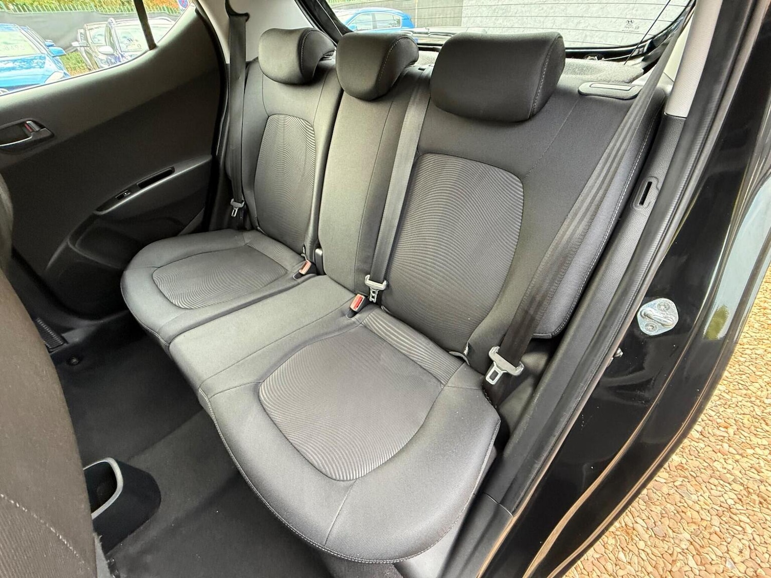 Used Hyundai i10 2017 for sale - 76286967: Photo 32