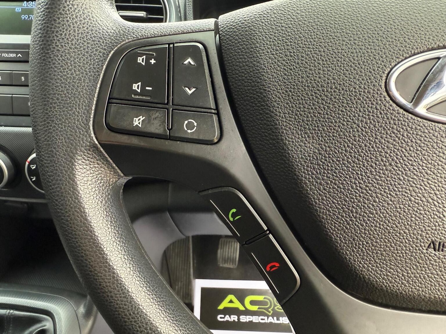 Used Hyundai i10 2017 for sale - 76286967: Photo 45