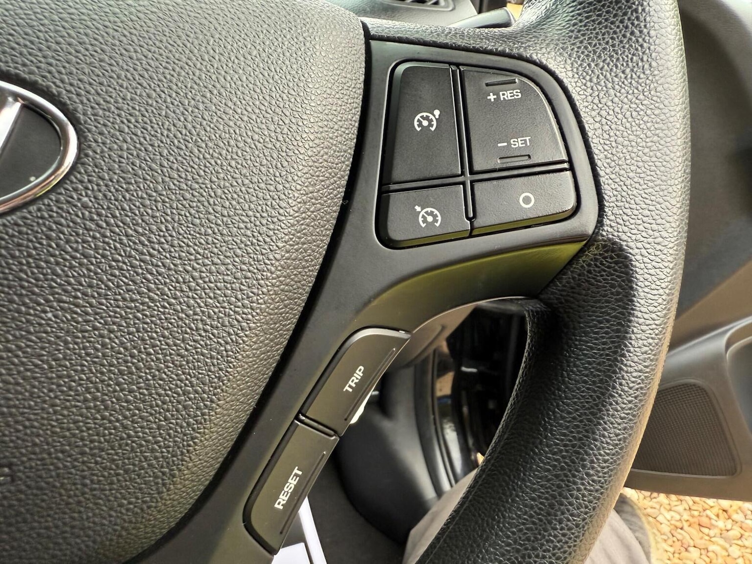 Used Hyundai i10 2017 for sale - 76286967: Photo 46