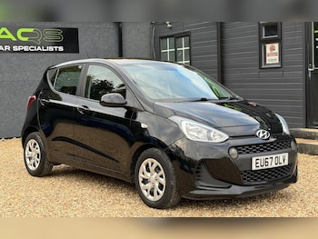 Used Hyundai i10 2017 for sale - 76286967: Photo 4