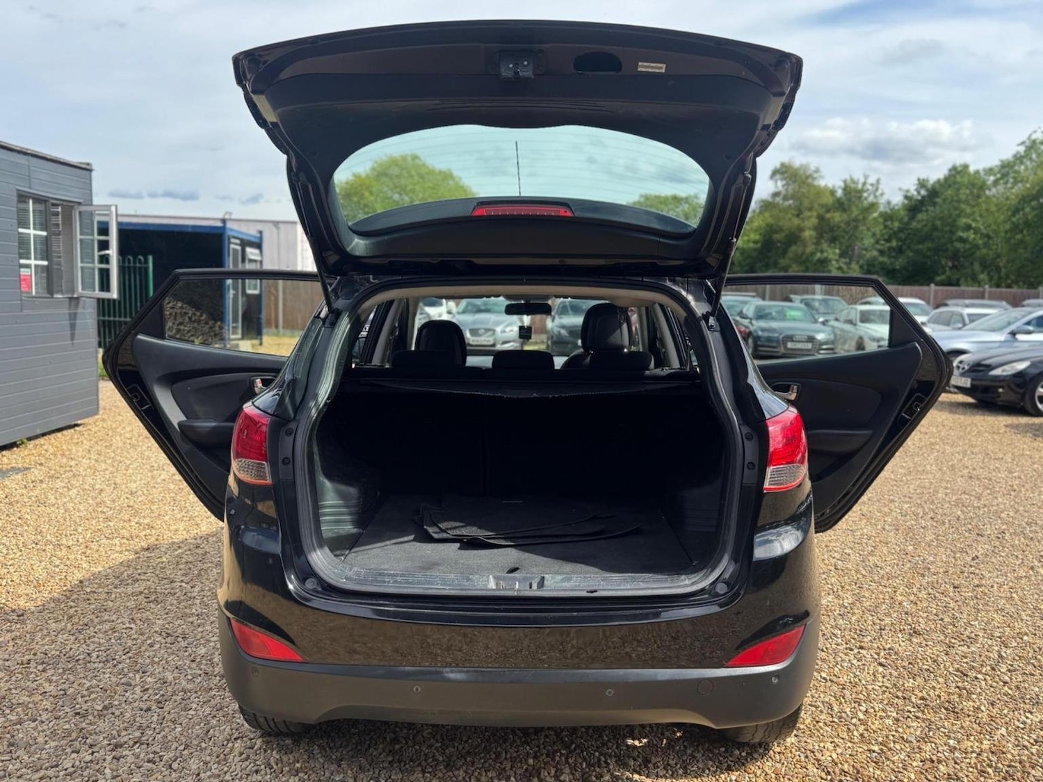 Vehicle 28
