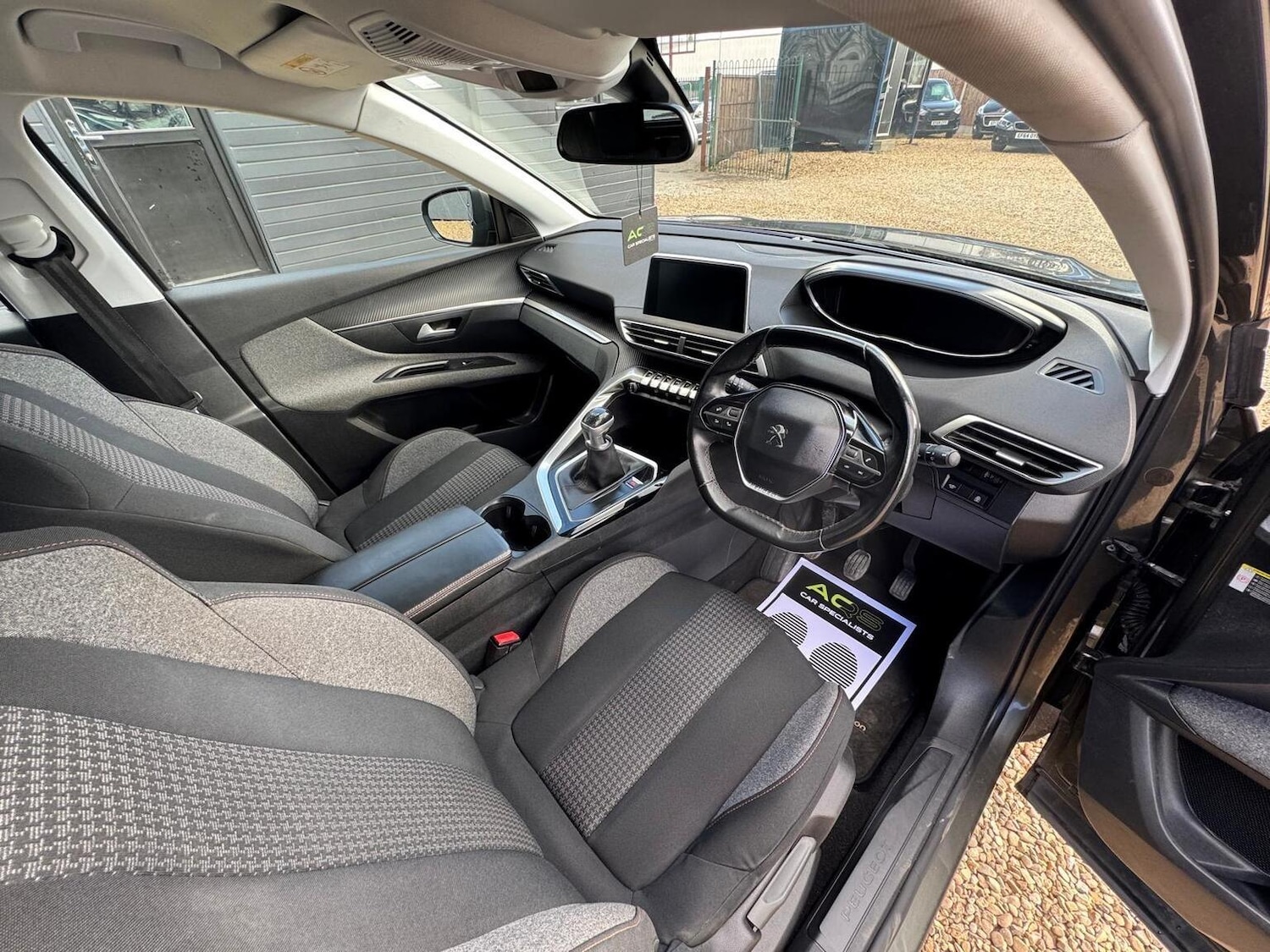 Used Peugeot 3008 2018 for sale - 77245290: Photo 27