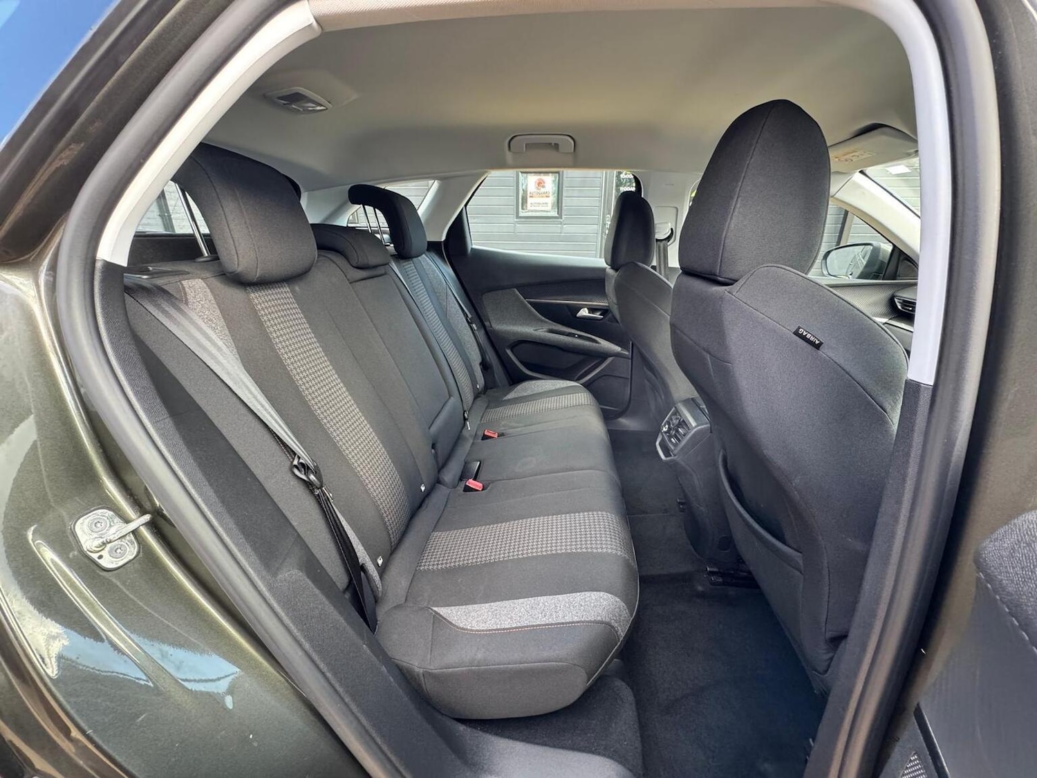 Used Peugeot 3008 2018 for sale - 77245290: Photo 30