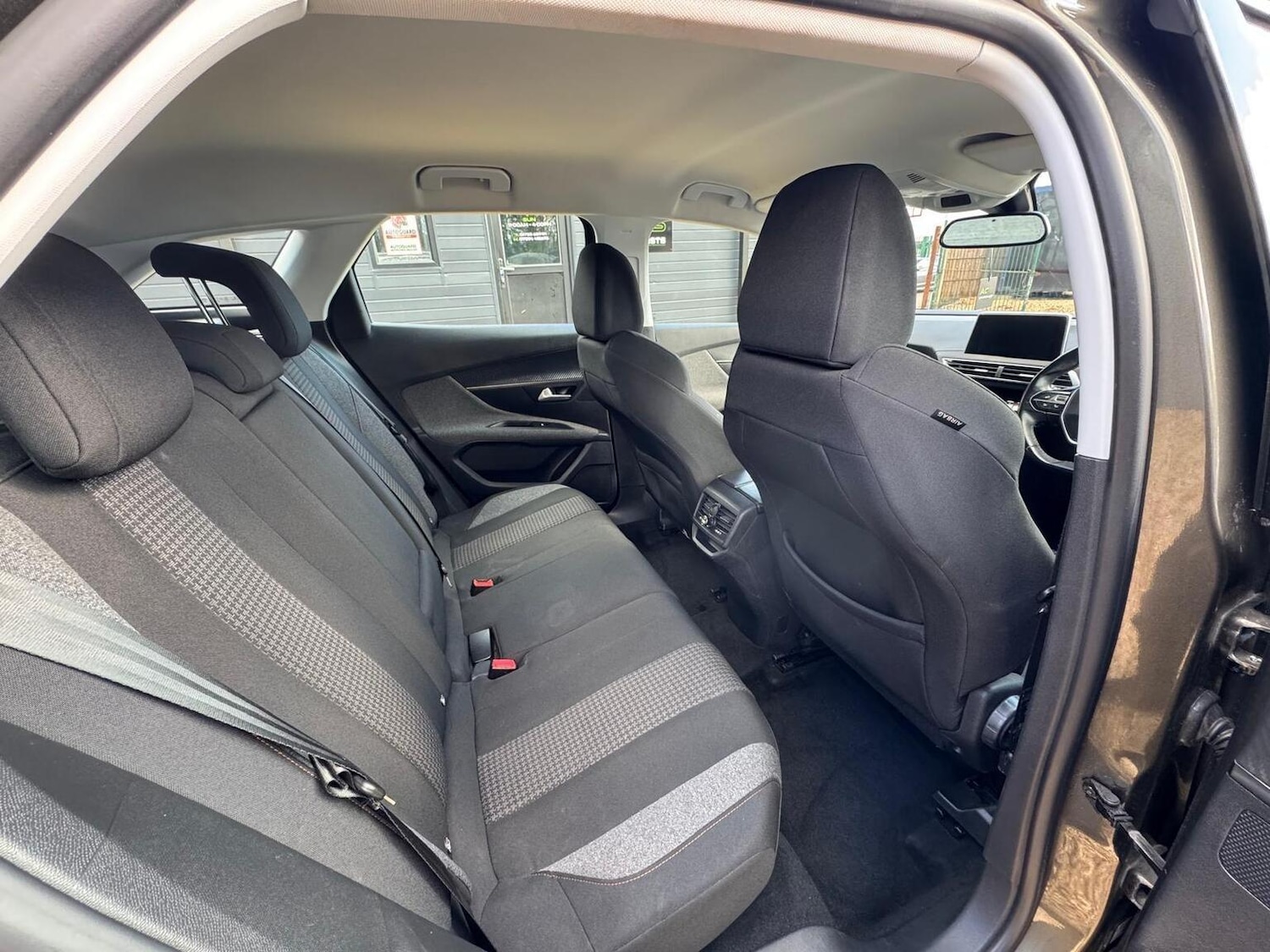 Used Peugeot 3008 2018 for sale - 77245290: Photo 31