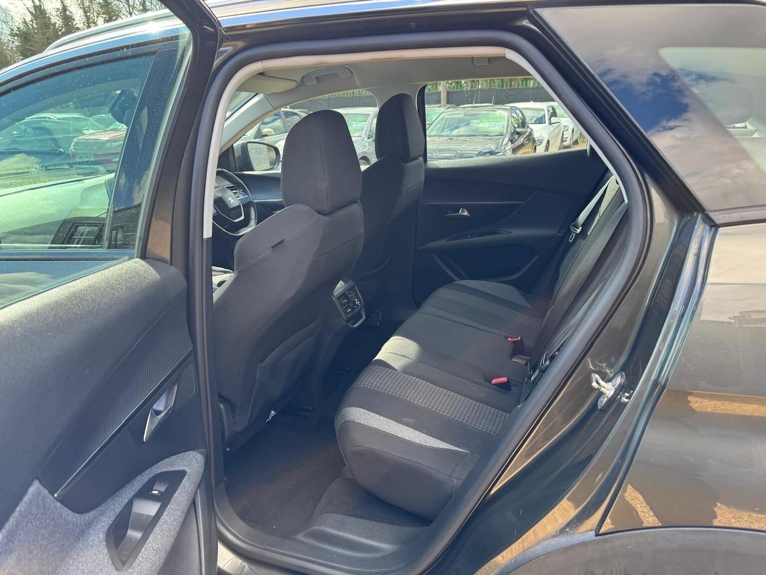 Used Peugeot 3008 2018 for sale - 77245290: Photo 36