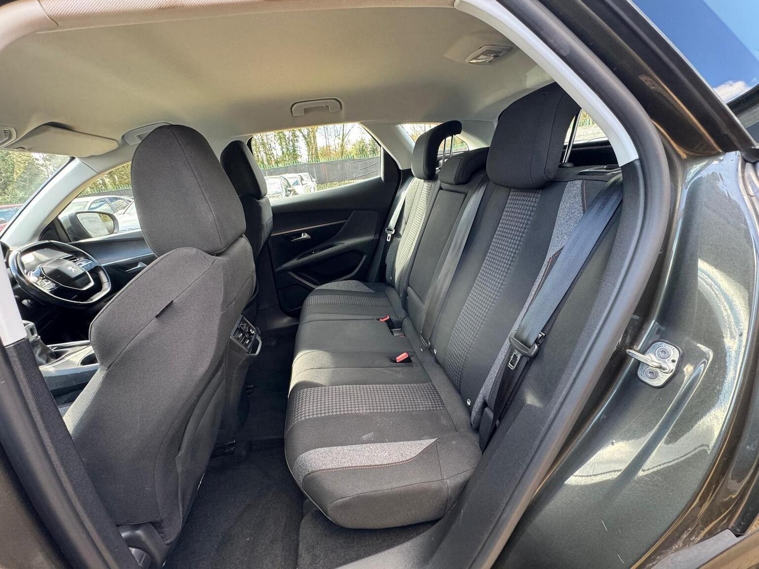 Used Peugeot 3008 2018 for sale - 77245290: Photo 37