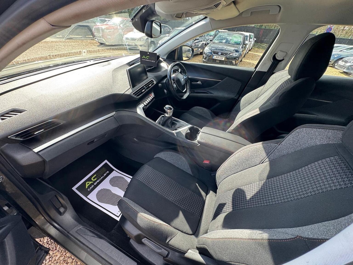 Used Peugeot 3008 2018 for sale - 77245290: Photo 42