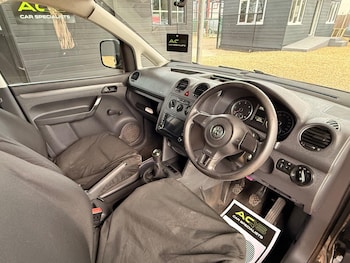 Used Volkswagen Caddy 2015 for sale - 78316435: Photo