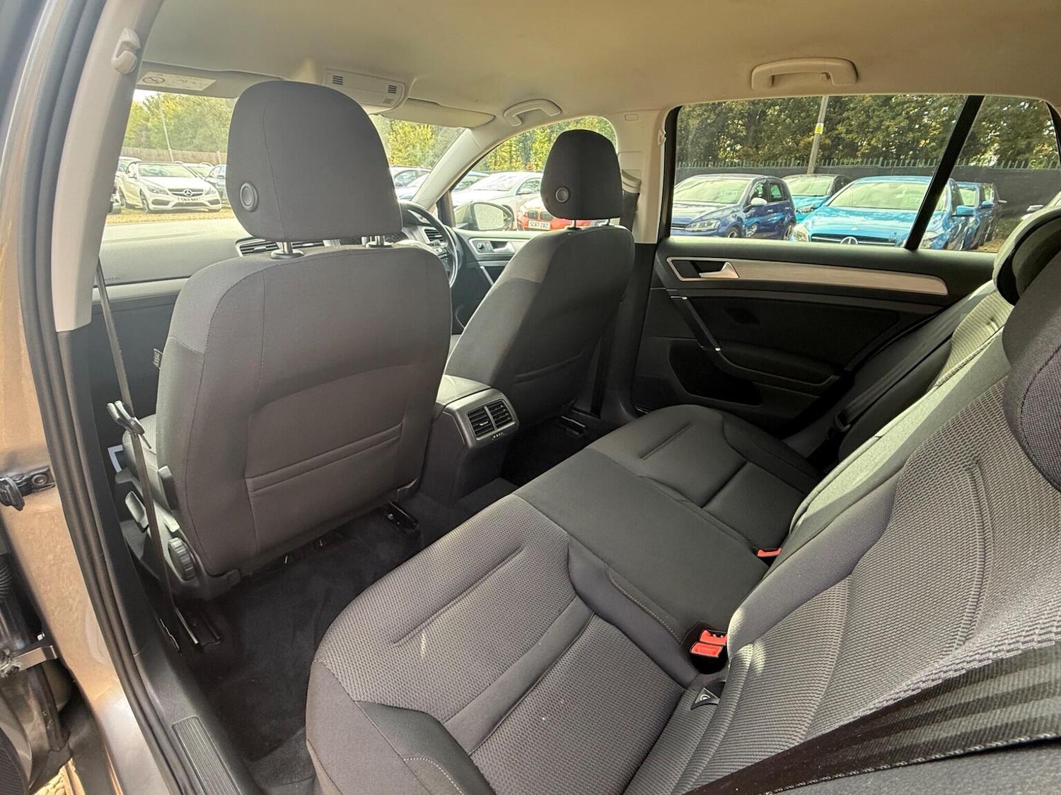 Used Volkswagen Golf 2016 for sale - 76237151: Photo 34
