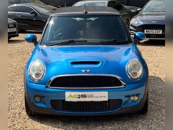 Used MINI Convertible 2010 for sale - 79557077: Photo