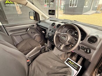 Used Volkswagen Caddy 2015 for sale - 77781763: Photo