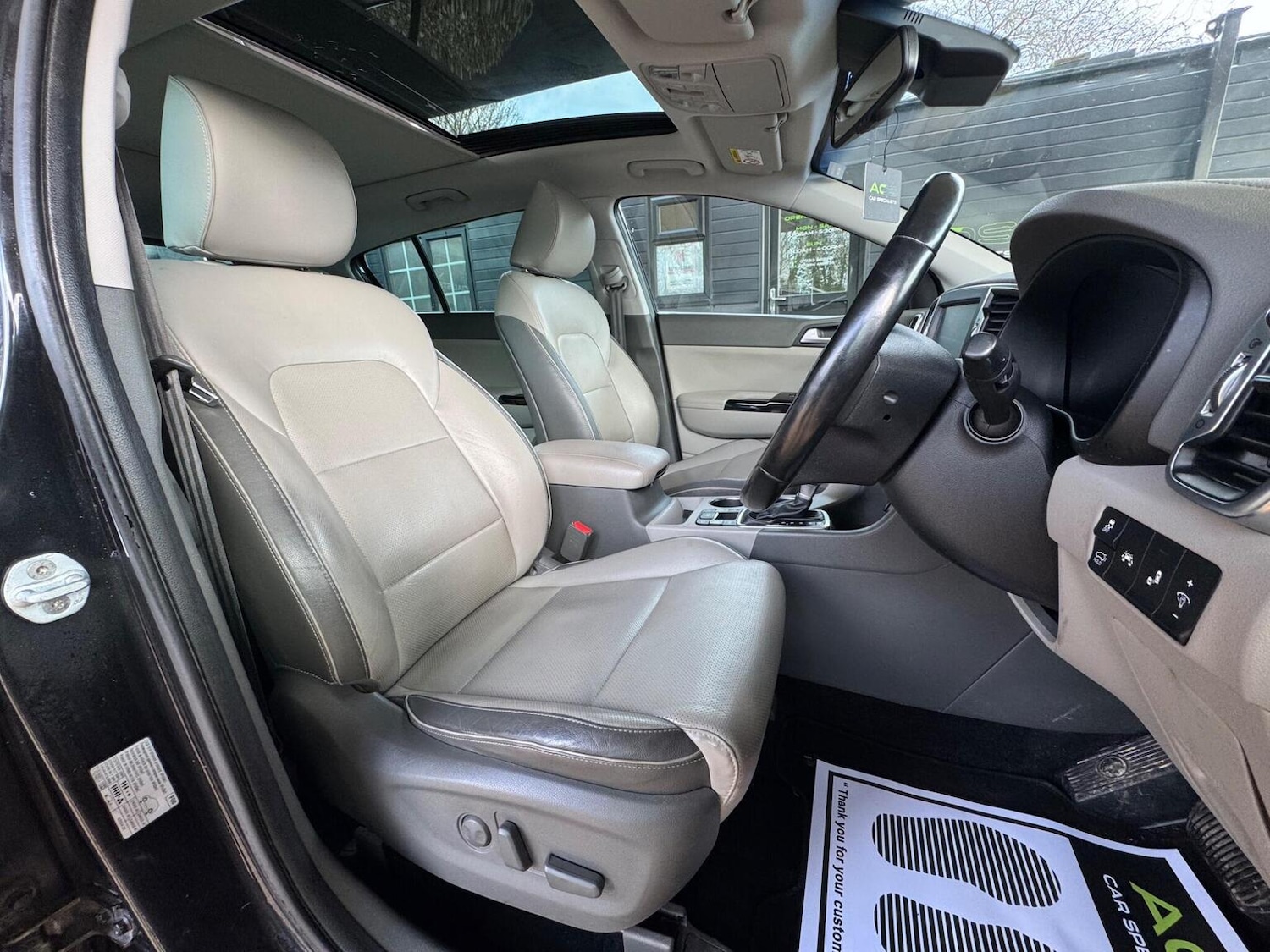 Used Kia Sportage 2016 for sale - 76858922: Photo 2