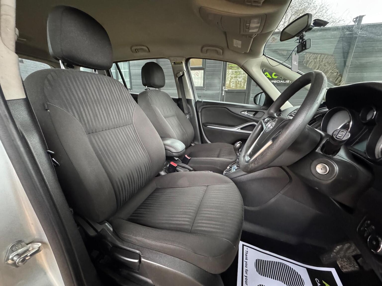 Used Vauxhall Zafira 2016 for sale - 77431376: Photo 2