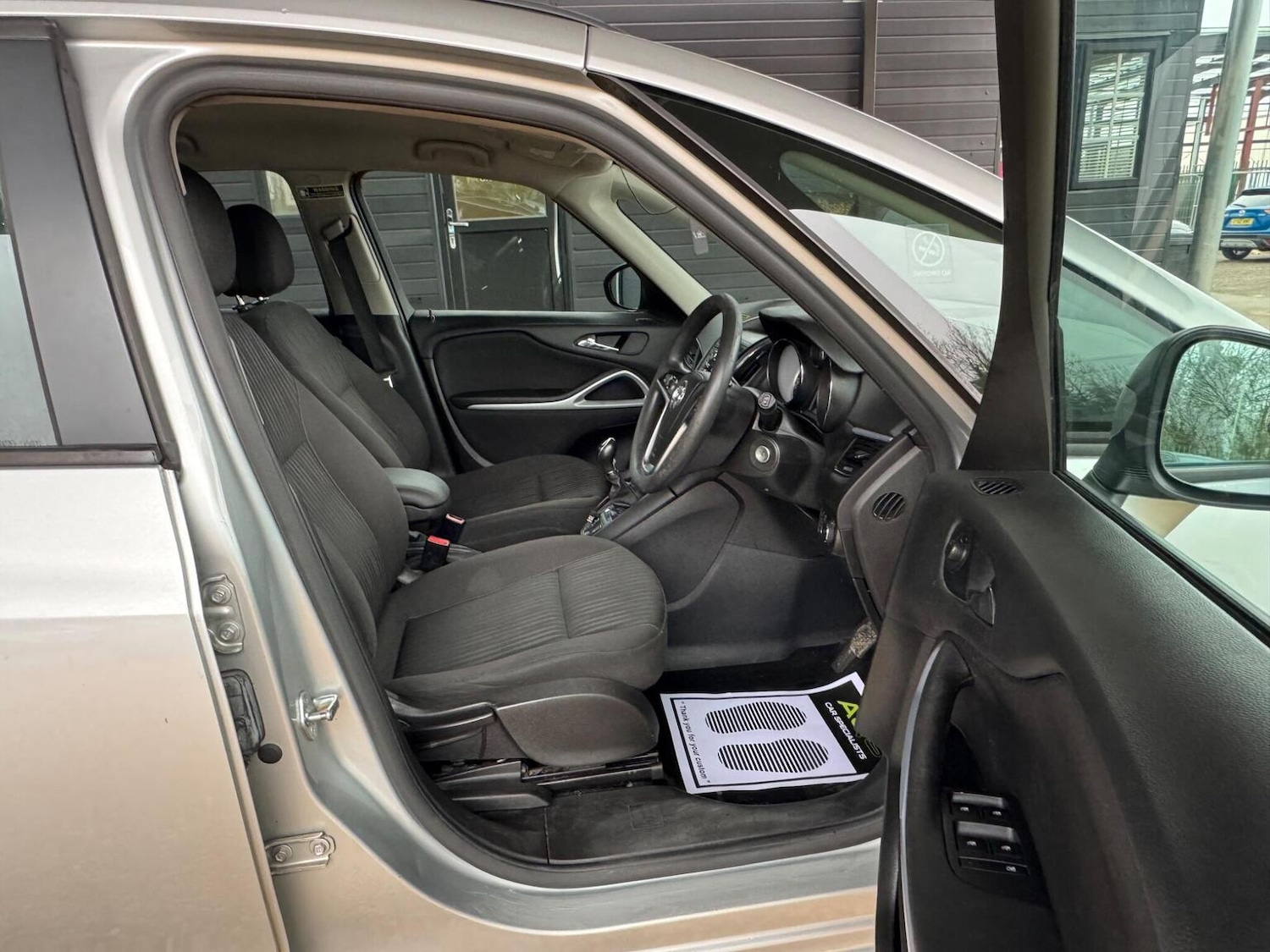 Used Vauxhall Zafira 2016 for sale - 77431376: Photo 20